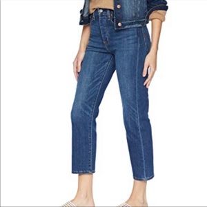 Levi’s wedgie straight jeans size 24